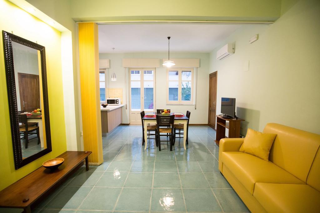Il Nido Del Sole Apartment Cefalu Room photo
