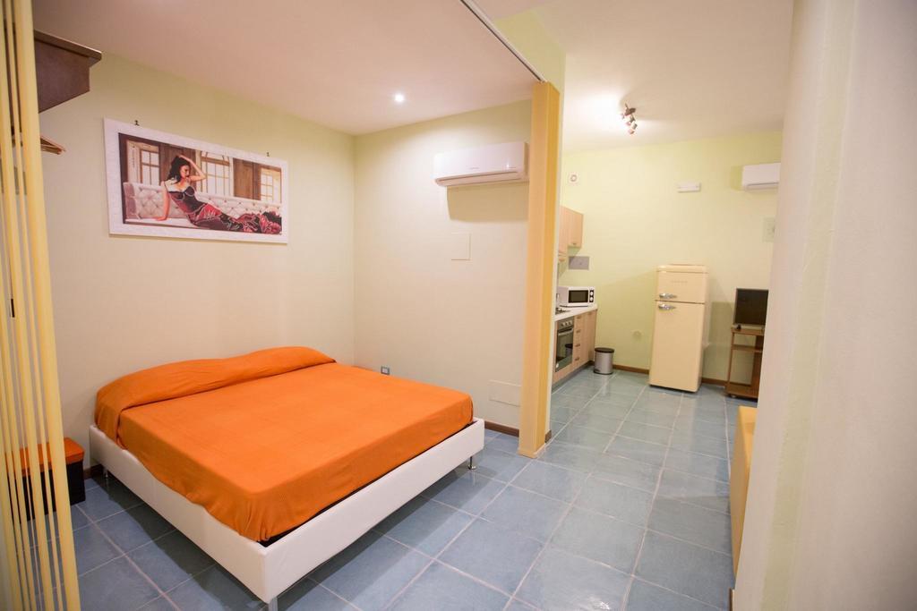 Il Nido Del Sole Apartment Cefalu Room photo